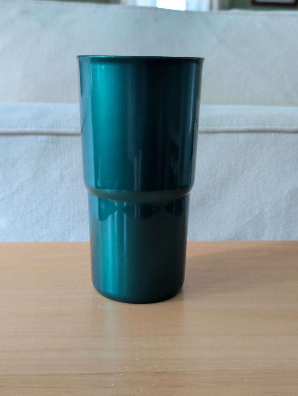 NWOT Tupperware 30-oz ThirstquakeTumbler